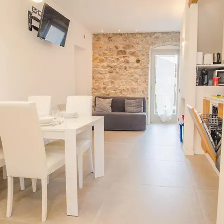 Elide Sweet - Italian Homing Appartement *