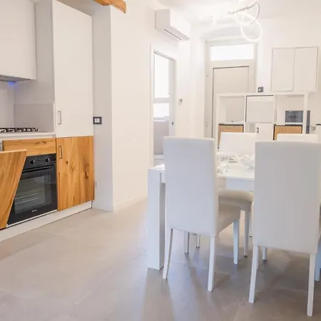 Elide Sweet - Italian Homing Padenghe sul Garda
